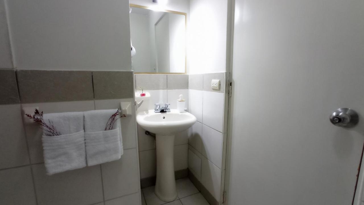 Habitacion Bano Compartido La Paz 2 ลิมา ภายนอก รูปภาพ